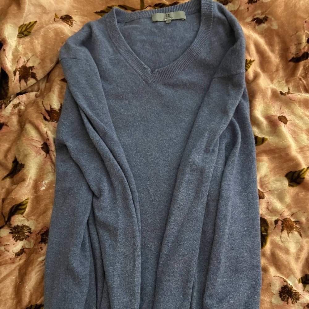 Qi 100% Cashmere Sweater